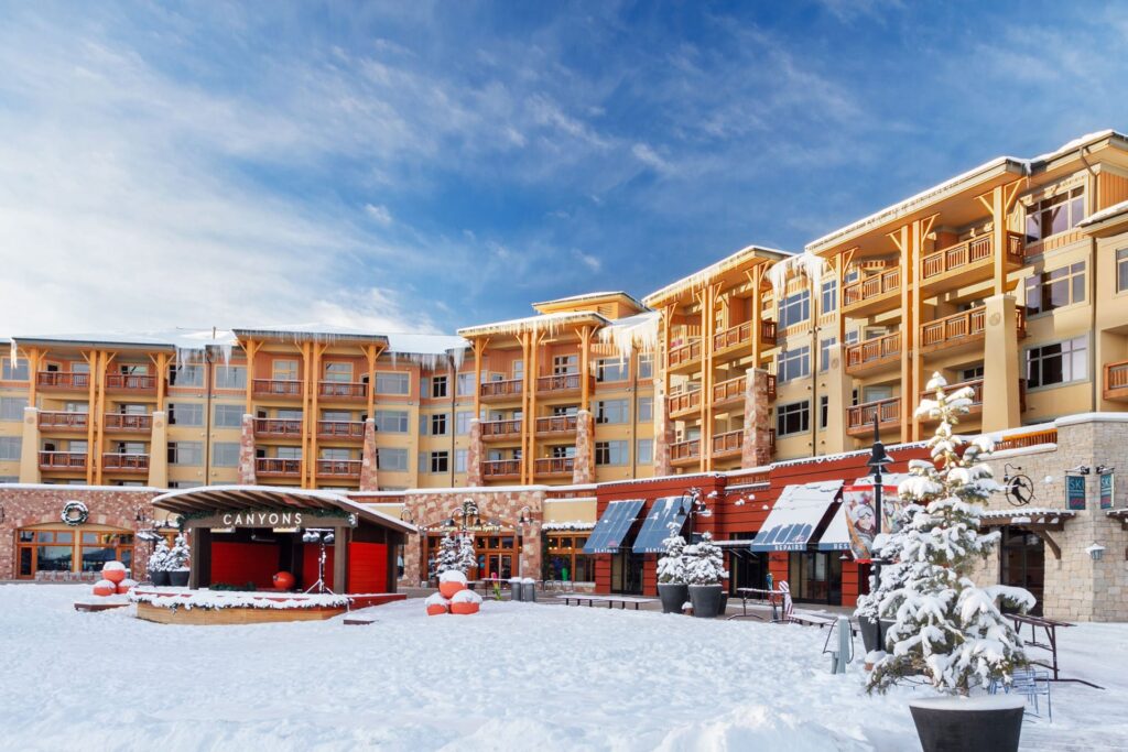 Sundial Lodge Park City Canyons Village Exterior Winter 2