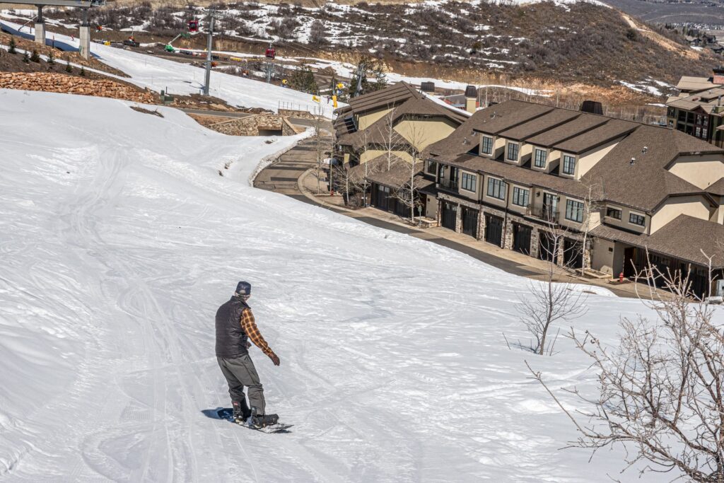 Vintage on the Strand Ski-in/Ski-out access